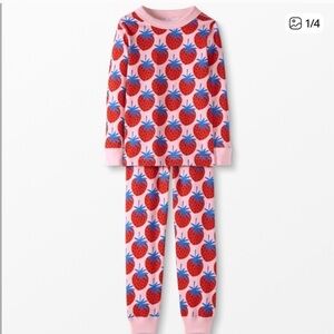 GUC Hanna Andersson Strawberry Print Pajamas